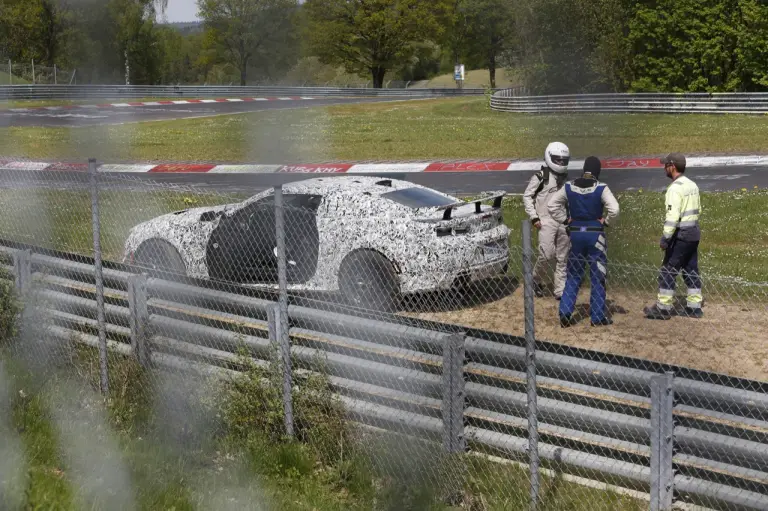 Chevrolet Camaro Z28 - Incidente al Nurburgring (foto spia maggio 2016) - 4