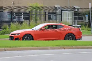 Chevrolet Camaro ZL1 1LE MY 2019 foto spia 11 settembre 2018 - 4