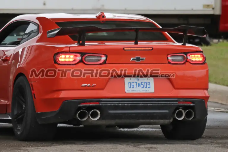 Chevrolet Camaro ZL1 1LE MY 2019 foto spia 11 settembre 2018 - 10