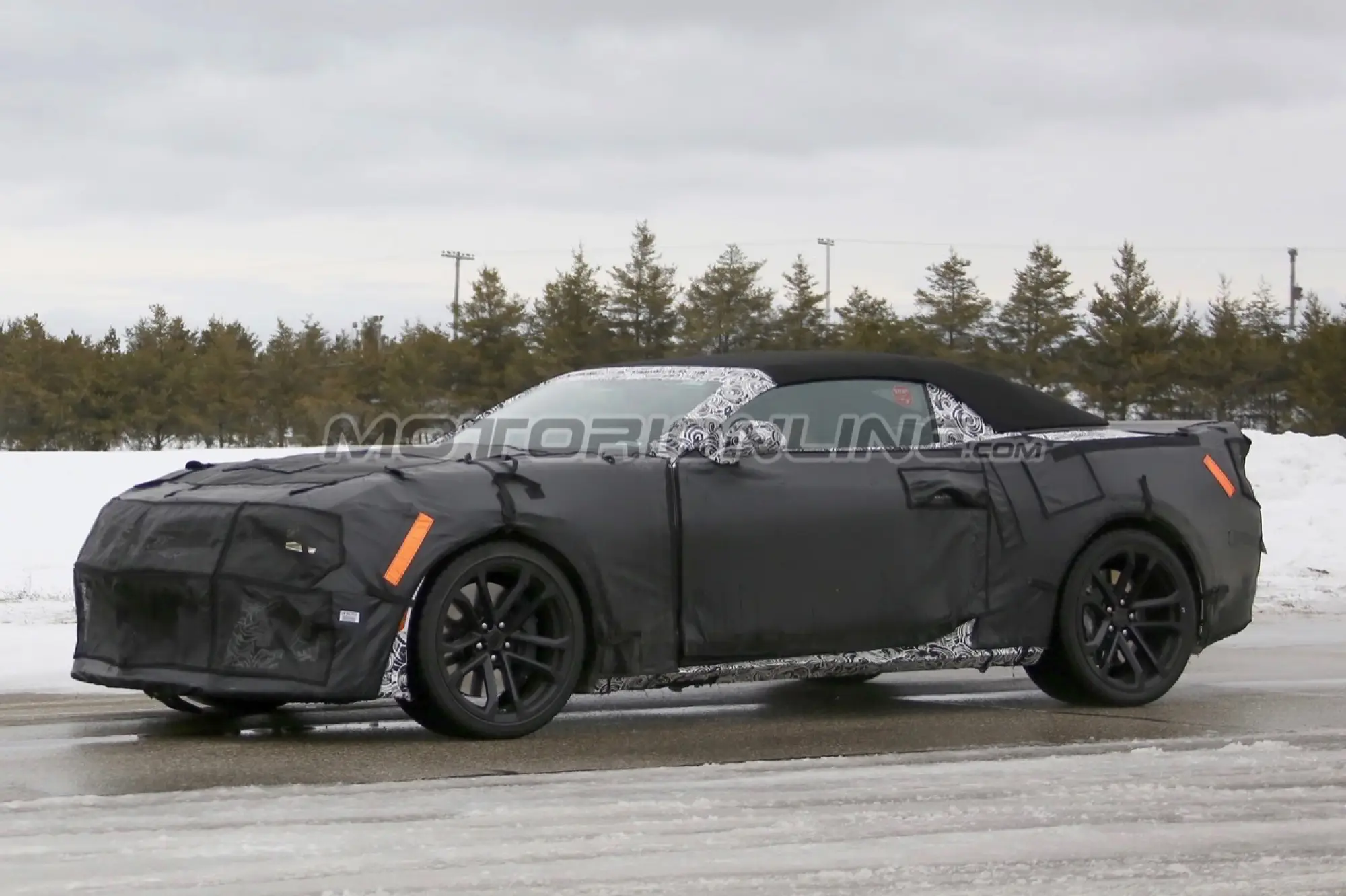Chevrolet Camaro ZL1 Convertible MY 2017 - Foto spia 15-02-2016 - 4