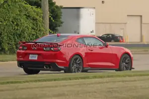 Chevrolet Camaro ZL1 MY 2019 foto spia 18 luglio 2018 - 7