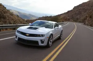 Chevrolet Camaro ZL1 - Nuove foto ufficiali