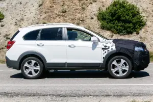 Chevrolet Captiva 2015 - Foto spia 17-07-2014 - 4