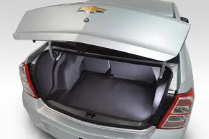 Chevrolet Cobalt 2012, foto ufficiali
