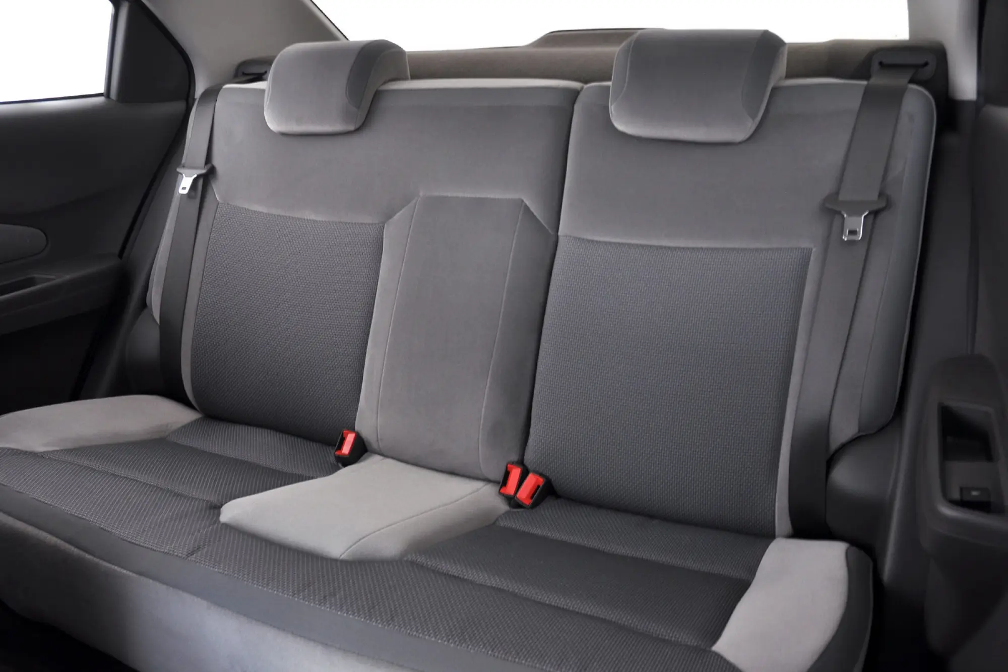 Chevrolet Cobalt 2012, foto ufficiali - 13