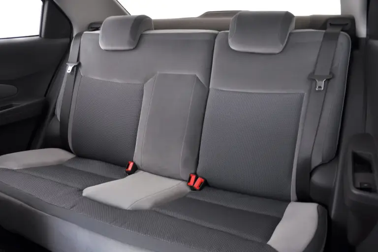 Chevrolet Cobalt 2012, foto ufficiali - 13