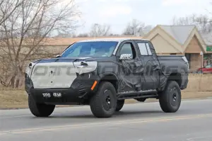 Chevrolet Colorado ZR2 2023 - Foto Spia 08-04-2022 - 7