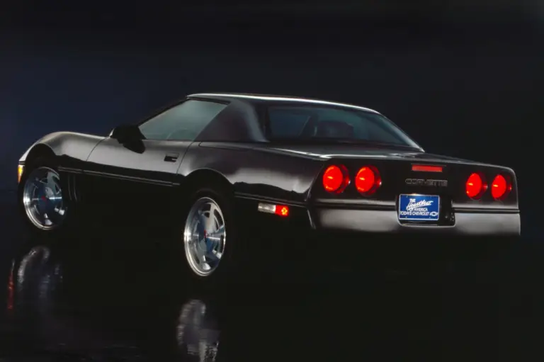 Chevrolet Corvette - 60 anni - 14