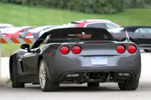 Chevrolet Corvette C7 foto spia ottobre 2011 - 5