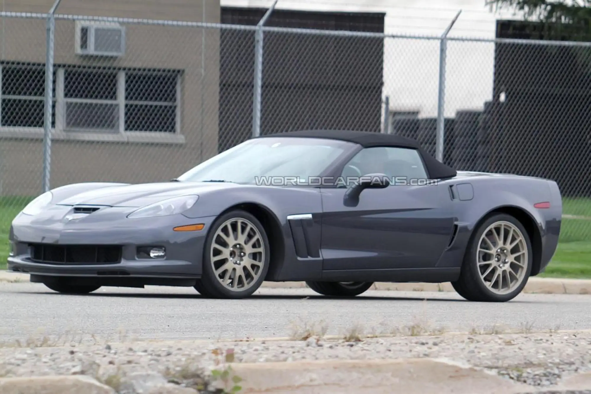 Chevrolet Corvette C7 foto spia ottobre 2011 - 10