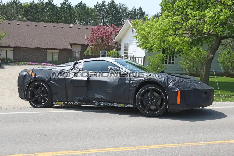 Chevrolet Corvette C8 foto spia 18 maggio 2018 - 4