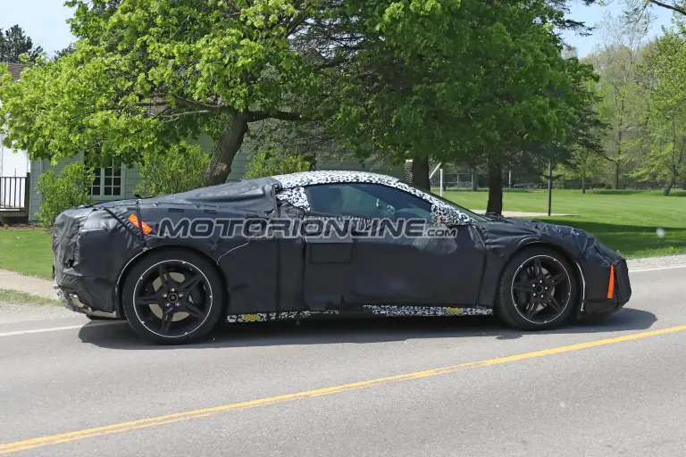 Chevrolet Corvette C8 foto spia 18 maggio 2018 - 6