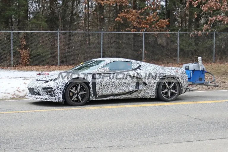 Chevrolet Corvette C8 PHEV - Foto spia 23-3-2020 - 7