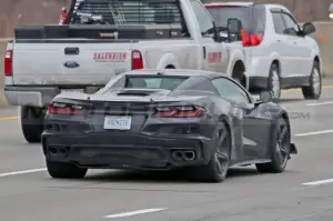 Chevrolet Corvette E-Ray 2023 - Foto Spia 17-12-2021 - 4