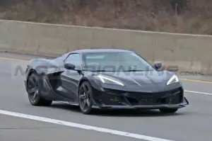 Chevrolet Corvette E-Ray 2023 - Foto Spia 17-12-2021