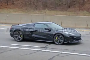 Chevrolet Corvette E-Ray 2023 - Foto Spia 17-12-2021