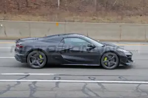 Chevrolet Corvette E-Ray 2023 - Foto Spia 17-12-2021 - 3