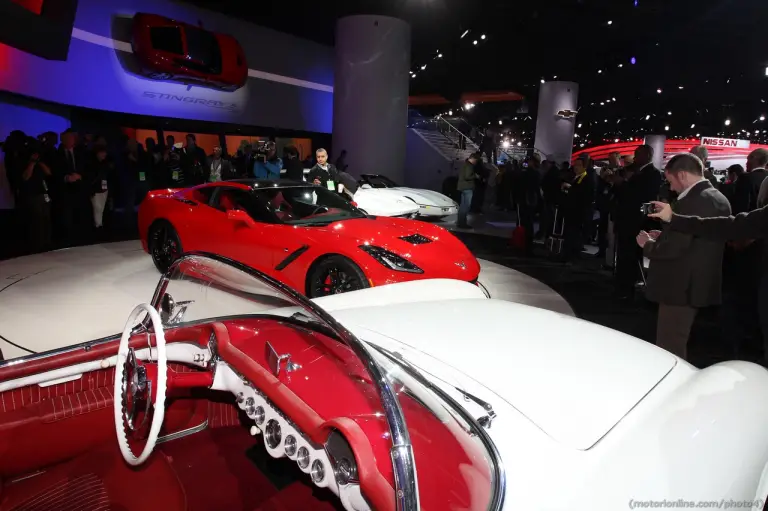 Chevrolet Corvette Stingray - Salone di Detroit 2013 - 17