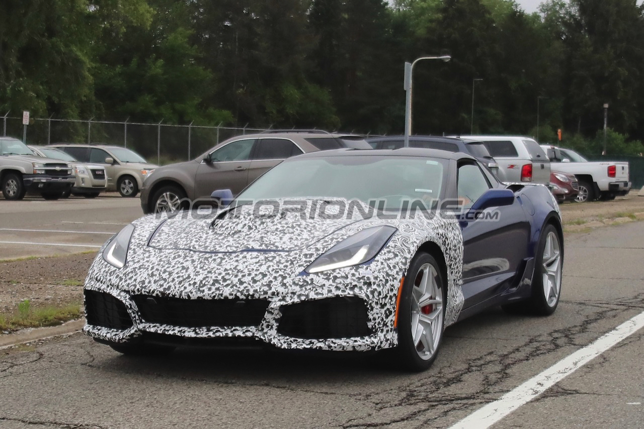 Chevrolet Corvette ZR1 2018 - Foto spia 12-08-2017