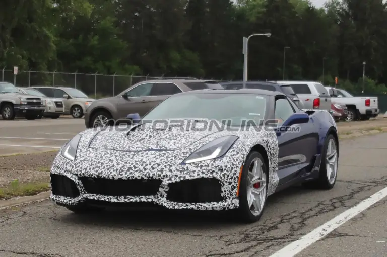 Chevrolet Corvette ZR1 2018 - Foto spia 12-08-2017 - 1