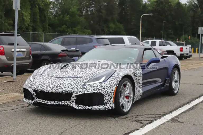 Chevrolet Corvette ZR1 2018 - Foto spia 12-08-2017 - 2