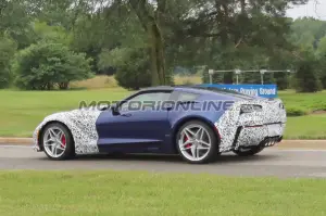 Chevrolet Corvette ZR1 2018 - Foto spia 12-08-2017 - 11