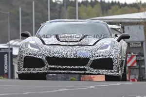 Chevrolet Corvette ZR1 MY 2018 foto spia 18 aprile 2017