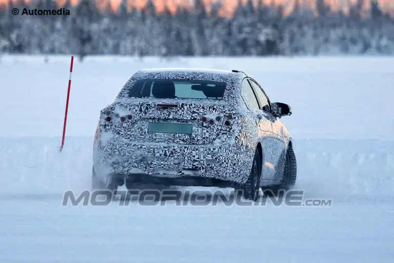 Chevrolet Cruze 2015 - Foto spia 13-02-2013 - 5
