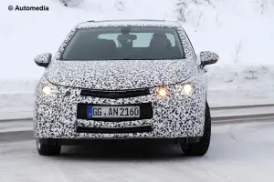 Chevrolet Cruze 2015 - Foto spia 26-01-2015