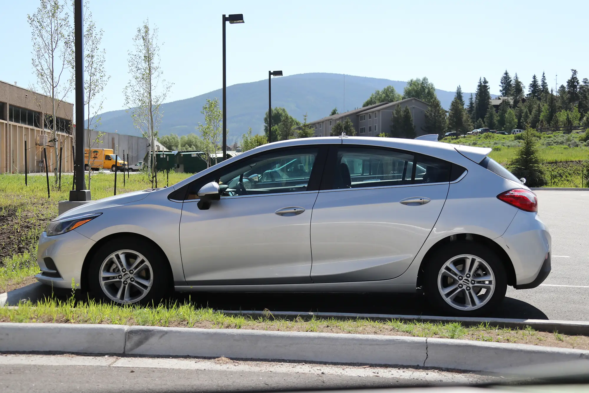 Chevrolet Cruze Hatchback - 4