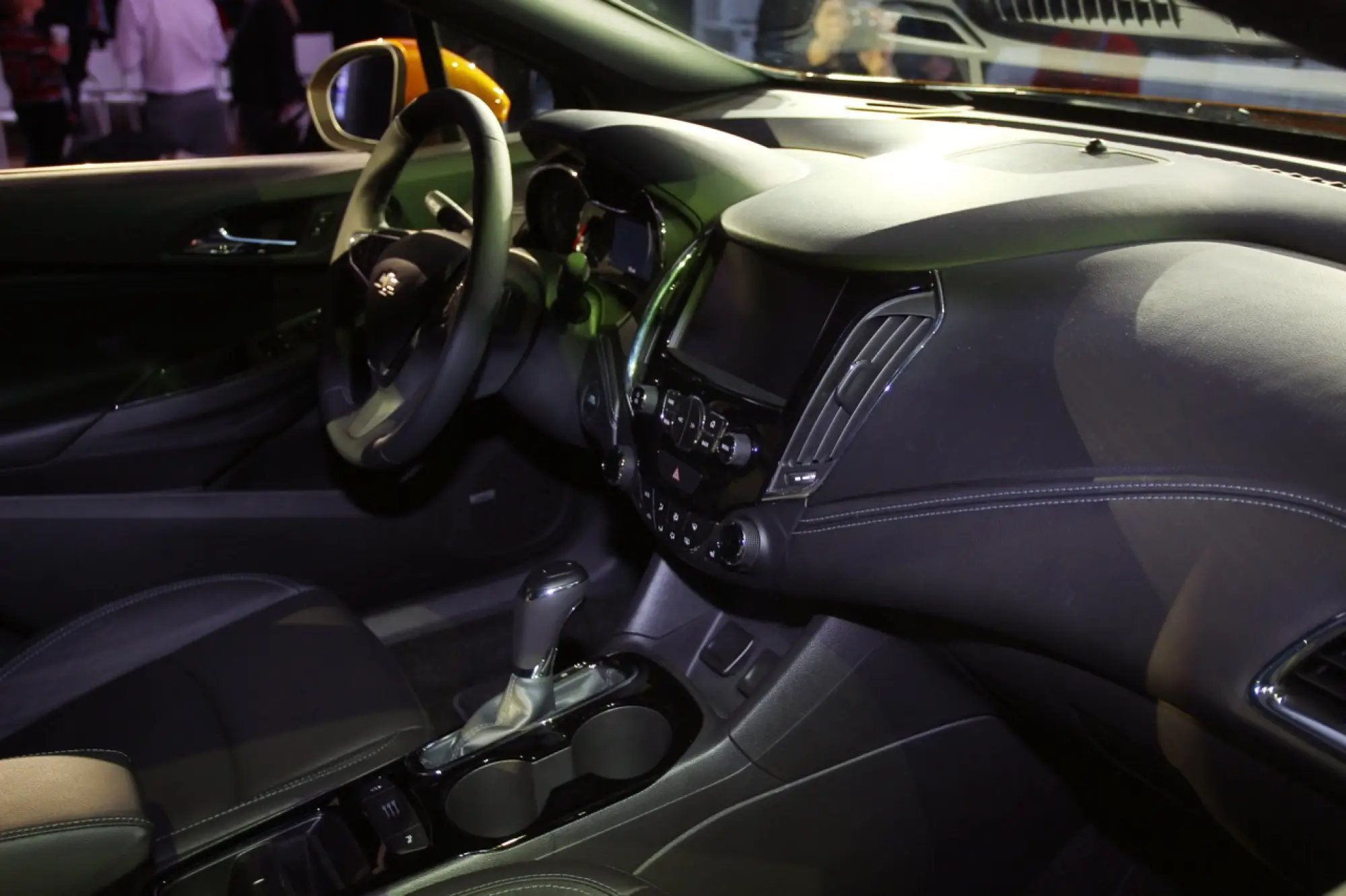 Chevrolet Cruze Hatchback - Salone di Detroit 2016 - 8