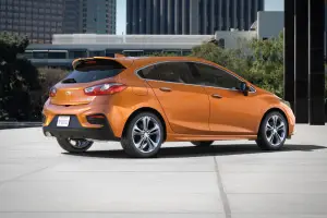 Chevrolet Cruze Hatchback - 3