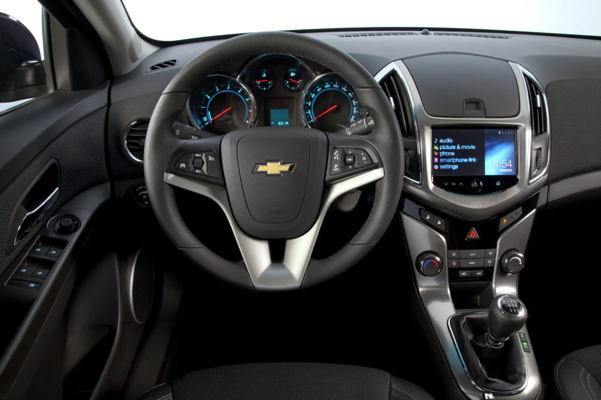 Chevrolet Cruze station wagon - 18