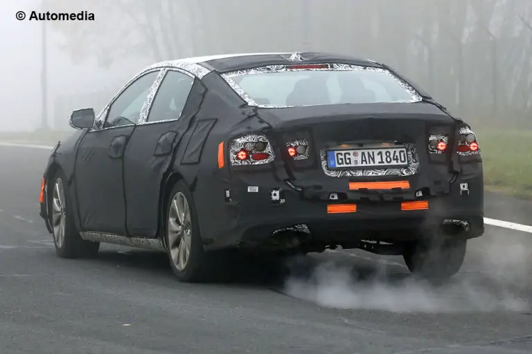 Chevrolet Malibu 2016 - Foto spia 14-11-2014 - 9