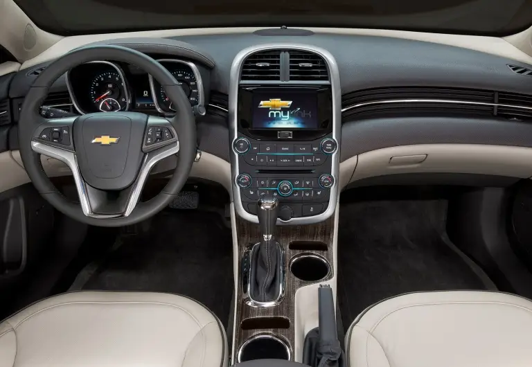 Chevrolet Malibu MY 2014 - 5