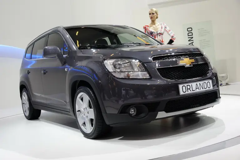Chevrolet Orlando - 2