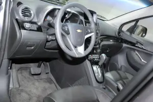 Chevrolet Orlando - 8