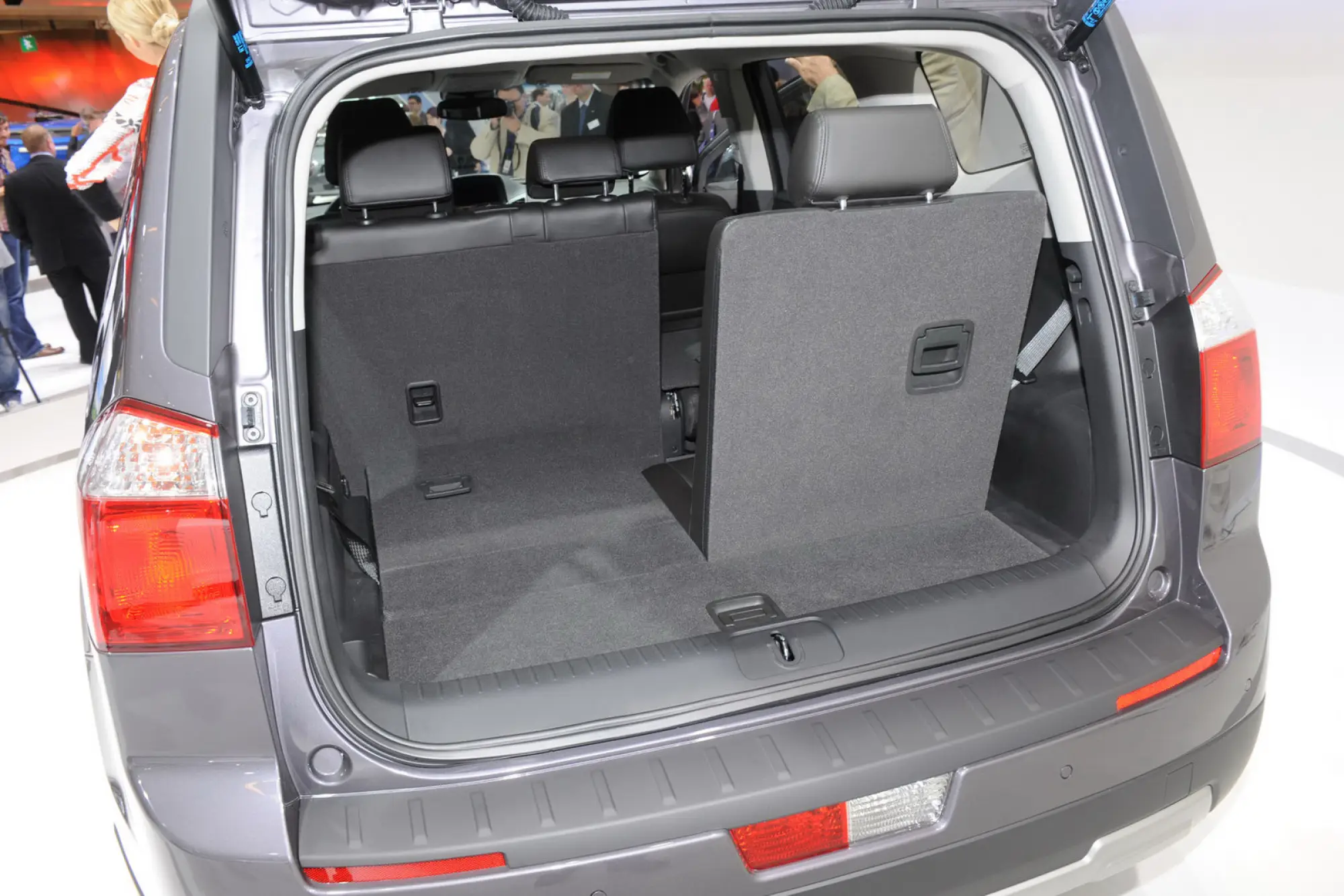 Chevrolet Orlando - 9