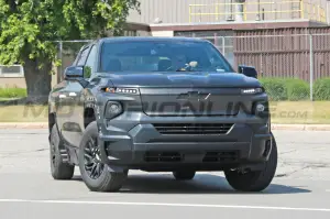 Chevrolet Silverado EV - Foto Spia 01-07-2022 - 9