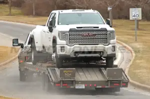 Chevrolet Silverado HD 2024 - Foto Spia 12-04-2022