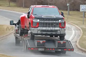 Chevrolet Silverado HD 2024 - Foto Spia 12-04-2022 - 10