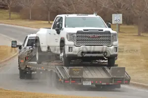 Chevrolet Silverado HD 2024 - Foto Spia 12-04-2022