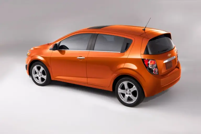 Chevrolet Sonic 2012 - 21