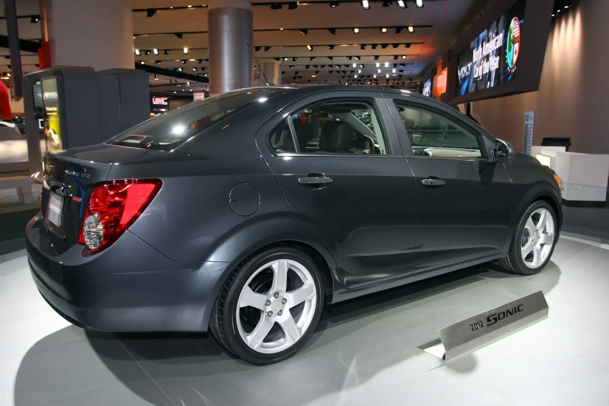 Chevrolet Sonic LTZ Turbo - Detroit 2011 - 10