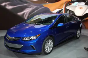 Chevrolet Volt II - Salone di Detroit 2015 - 3