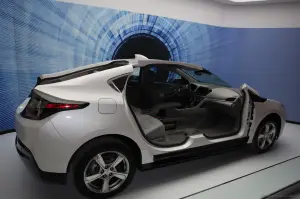 Chevrolet Volt II - Salone di Detroit 2015 - 7