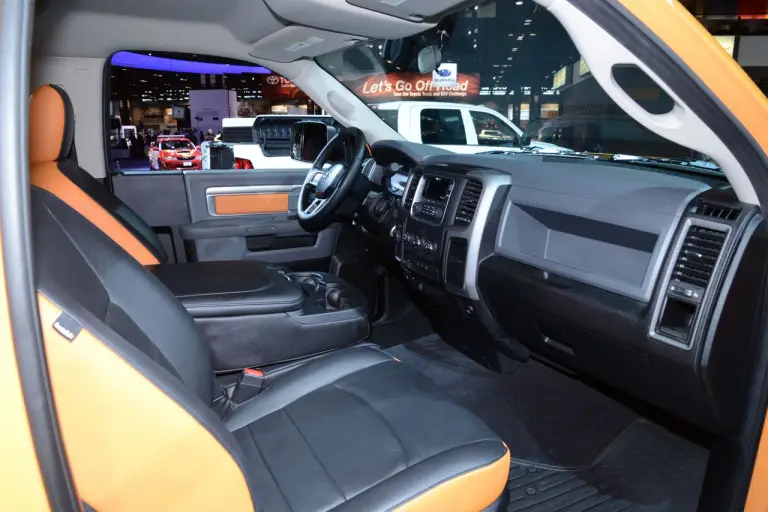 Chicago Auto Show 2014 - 19