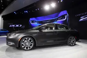 Chrysler 200 C - Salone di Detroit 2014 - 4