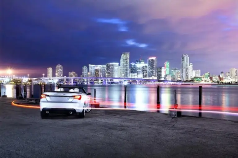 Chrysler 200 Convertible - 10