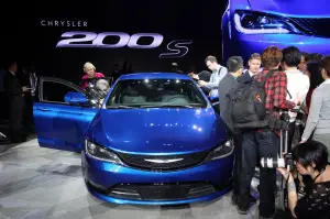 Chrysler 200 - Salone di Detroit 2014 - 1